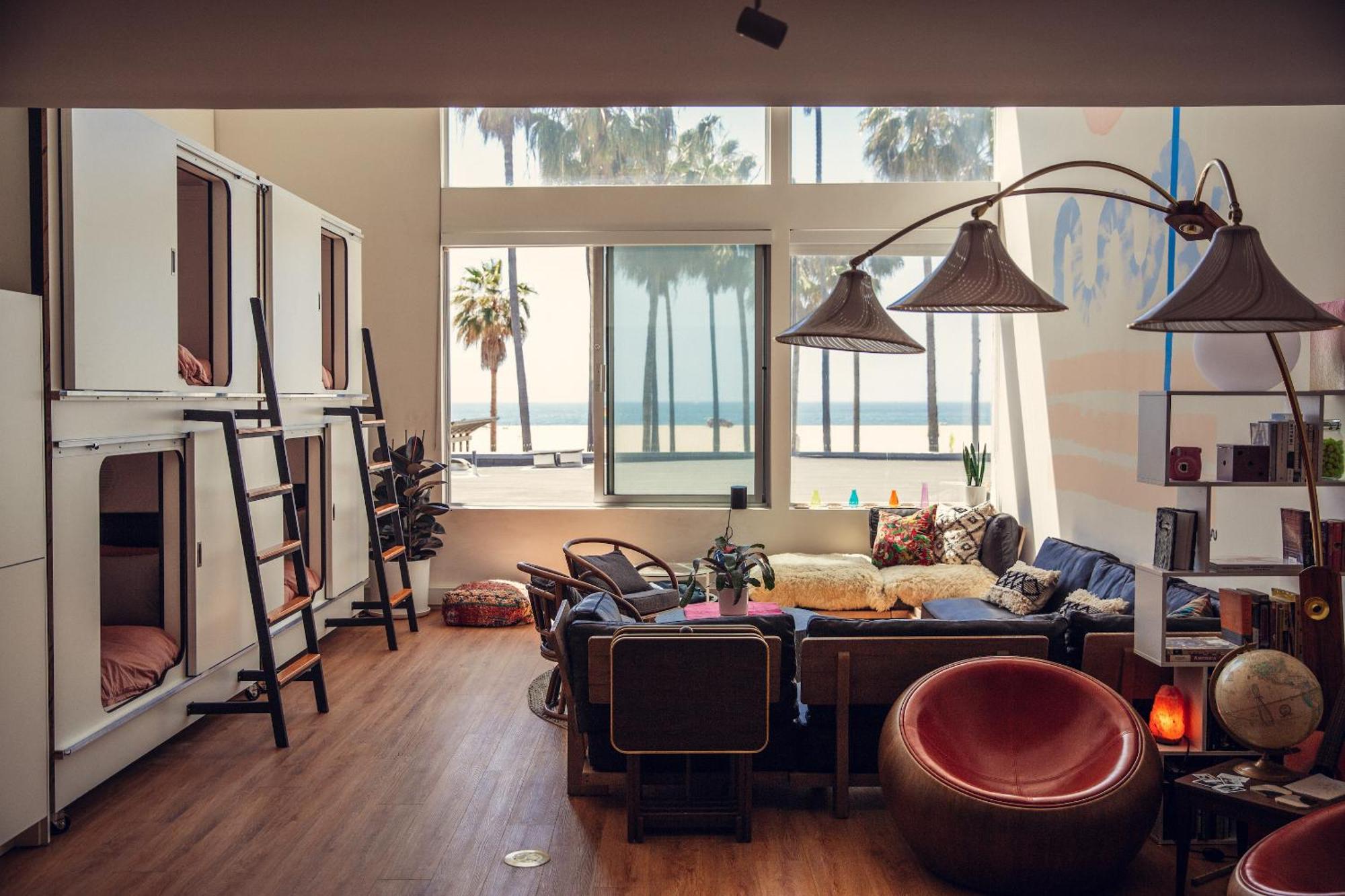 Stay Open Venice Beach — Photos 1
